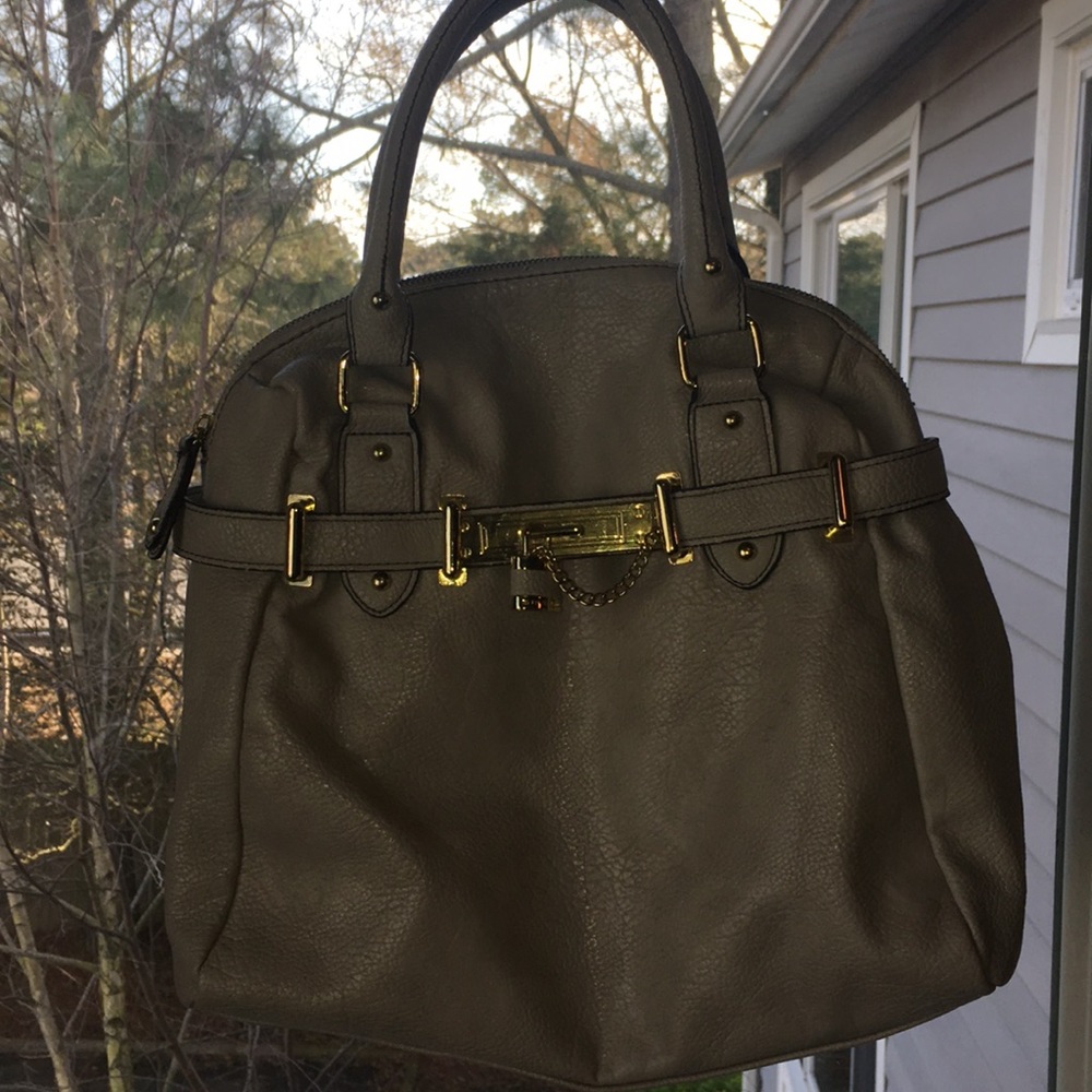 Steve Madden light grey zipper handbag BRAND NEW